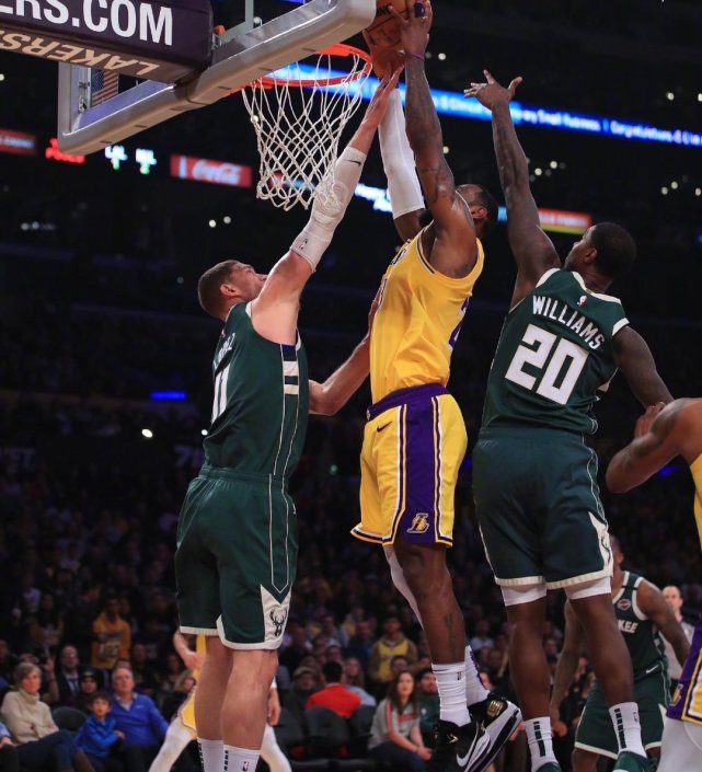 九游官网-赛前意甲焦点战,托特纳姆迎来里程碑,悬念犹存,赛程密集仍需轮换(意甲最新赛程)